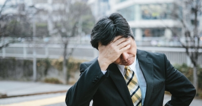 自動車税滞納で車を差し押さえられ頭を抱える