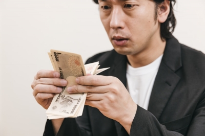 過払い請求にはお金がかかる