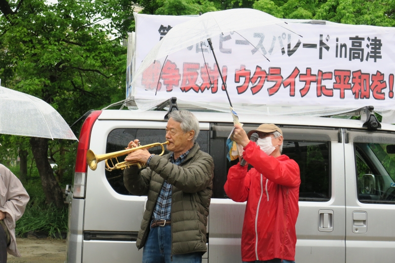 ピースアピールin高津松平さんの演奏