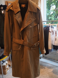 Nigel Cabourn WW1 Trench Coat | signs