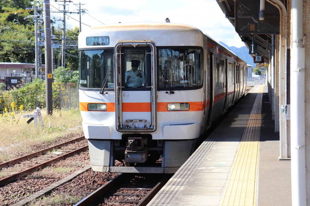 亀山駅 亀山駅／ホームメイト