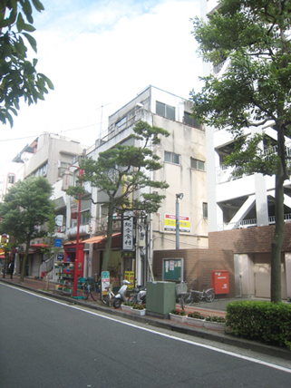 八〇〇中心_リノベーション前外観