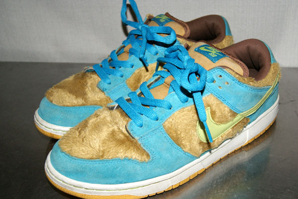 NIKE DUNK LOW SB THREE BE@RBRICK PROJECT