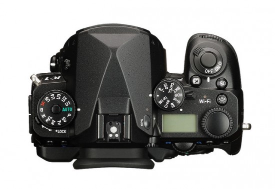 Pentax-K-1-full-frame-DSLR-camera-2-550x379.jpg