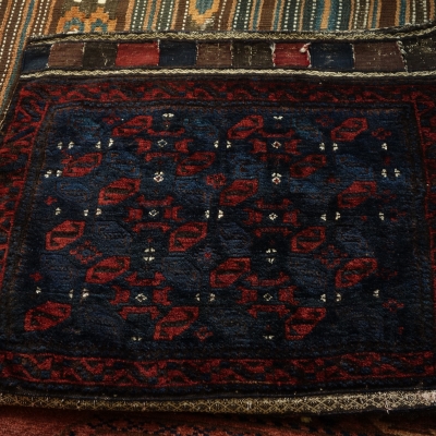 絨毯・キリムに使われる素材―シルク・ラクダ・山羊― | My Favorite 