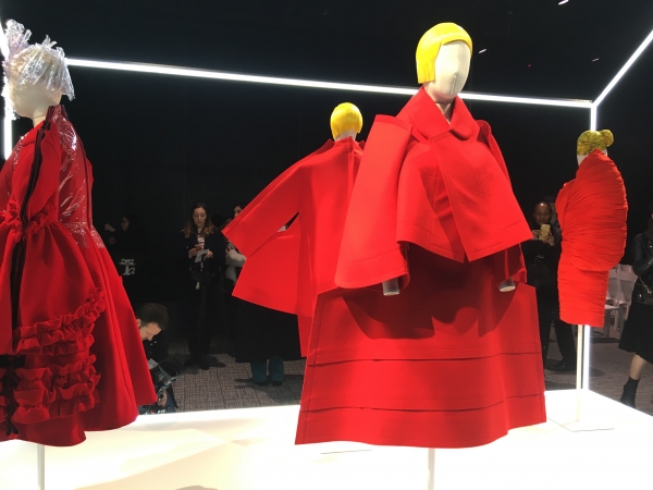 花*火様 コムデギャルソン展覧会パンフレット 間の技」川久保 玲コム デ ギャルソンatメトロポリタン美術館