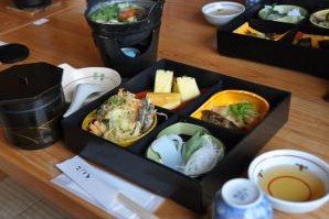 どじょう松花堂御膳