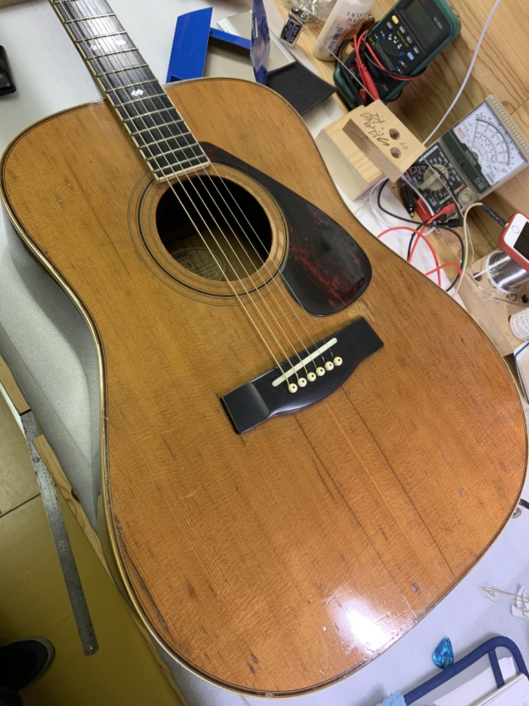 ビンテージ アコギトップ単板 サドル牛骨製　整備品 ギター Amazon.co.jp: ギター ボーン ブリッジ サドル - 無漂白の