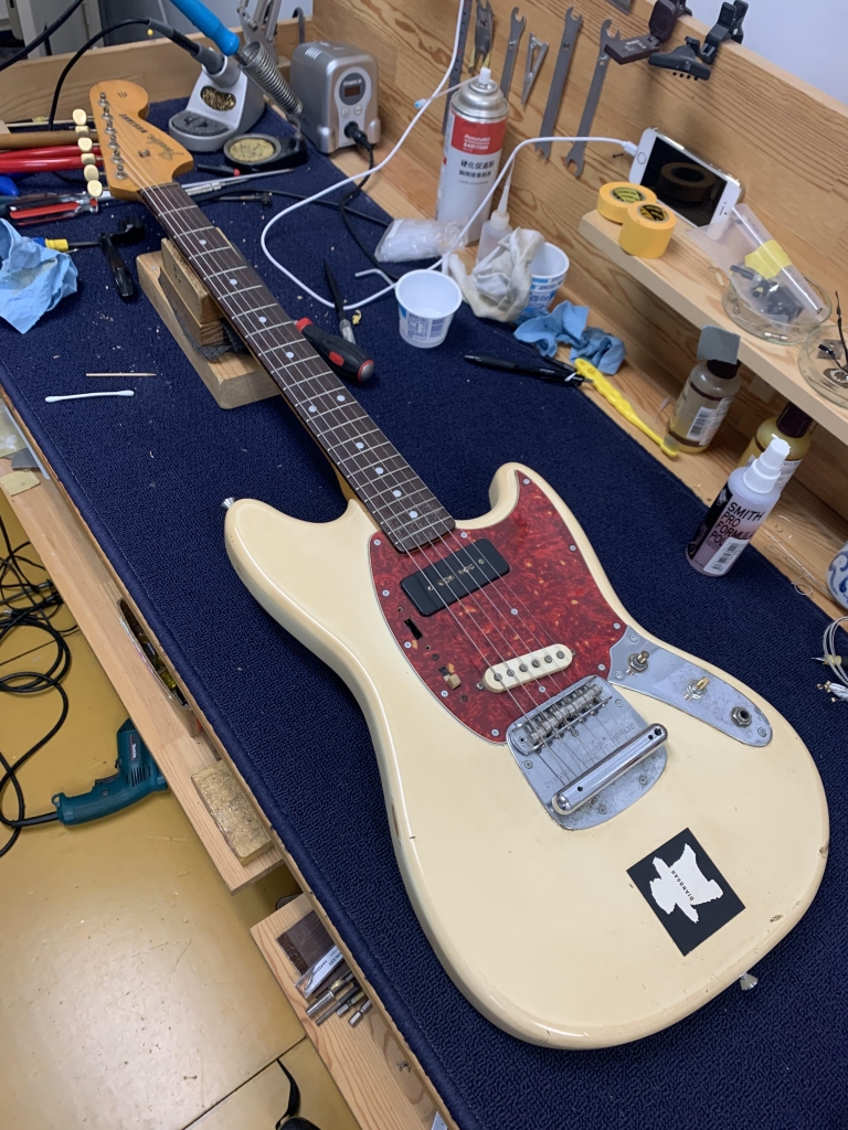 ムスタング 全体調整 ポット交換 | ギターの音が聴こえたら。