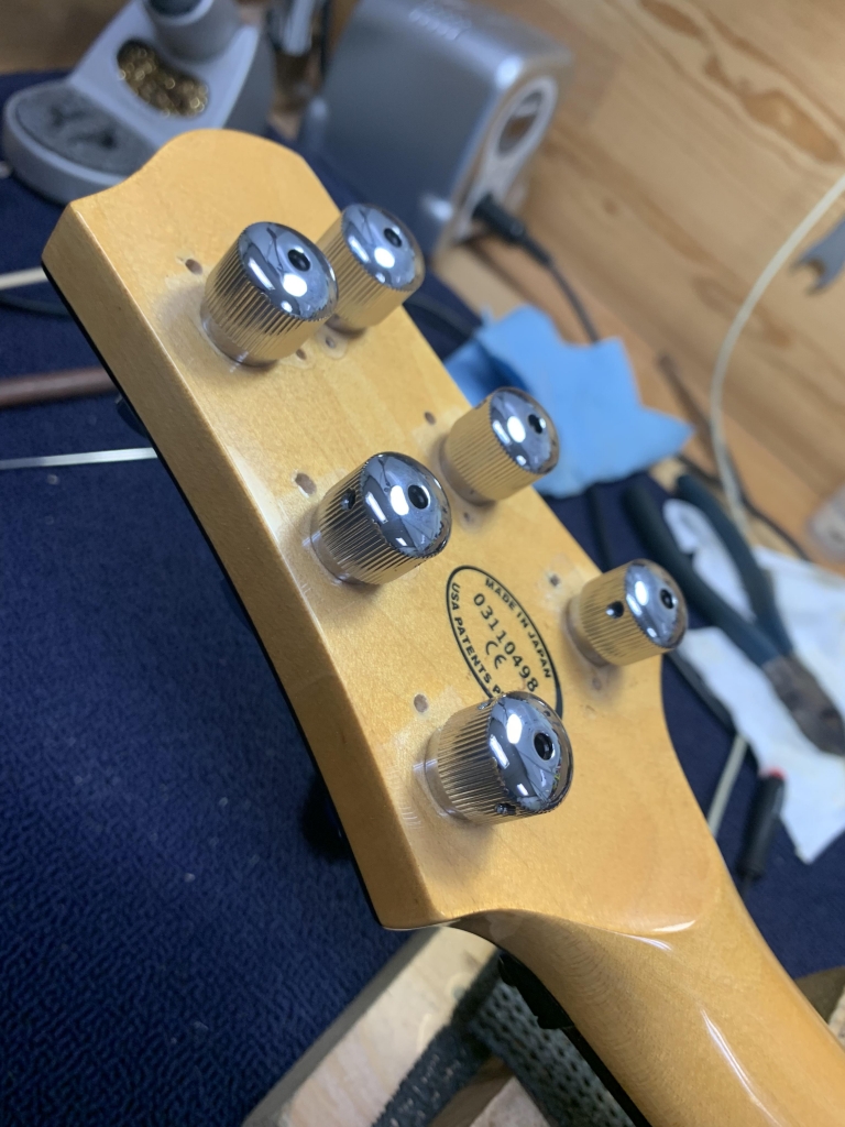 Line6 Variax 700 バリアックス 2支点トレモロアーム付 Line6 Variax 700 バリアックス 2支点トレモロアーム付 Line6 Variax