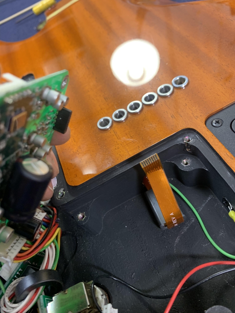 Line6 Variax 700 フロイドローズタイプのグラフテックブリッジを