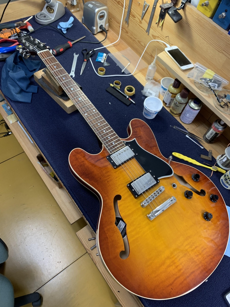 Heritage H-535 Almond Sunburst 【ネック修理有り】