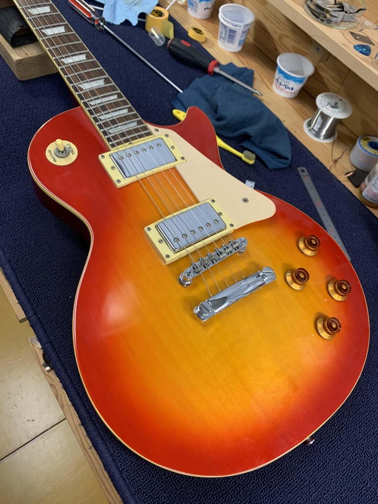 Epiphone レスポールのメンテナンス | ギターの音が聴こえたら。