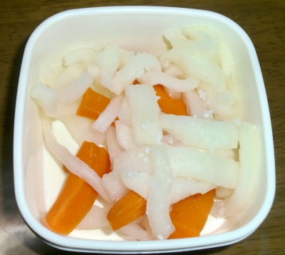 最近、漬物に嵌っていて「塩こうじ」買いました!