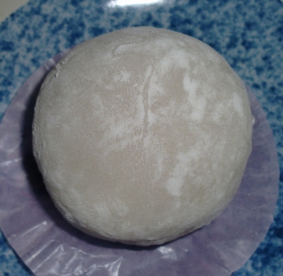 昨日は結婚記念日で「イチゴ大福」食べました!