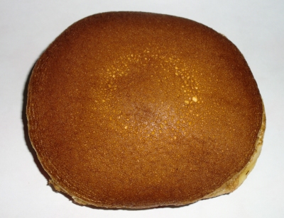 今日のおやつは「バタどら」でした!