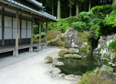 天津飯を食べた後に知覧武家屋敷・平和記念館へ!