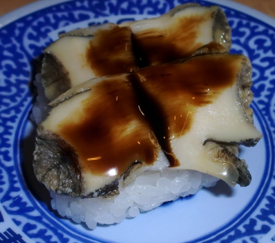 お昼は「くら寿司」に食べに行きました