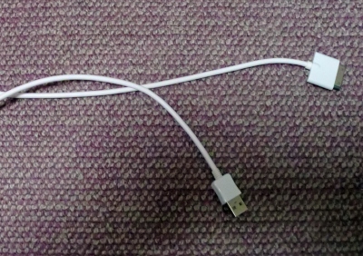 ipad2のUSB接続部分が壊れて買い替えました
