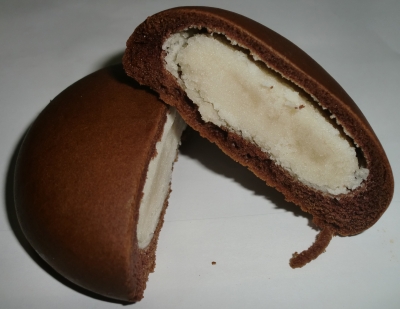 今日のおやつは「チョコまん」でした