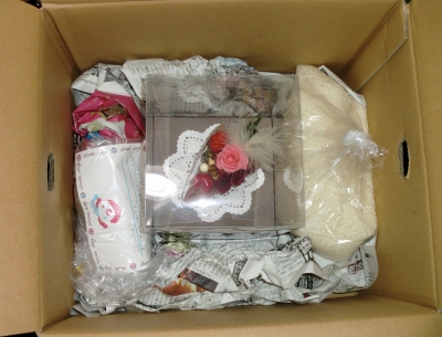 知り合いにお祝いとしてお手製のアレンジ送りました