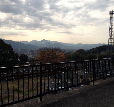 22日は亡き母の月命日なのでお墓参りへ