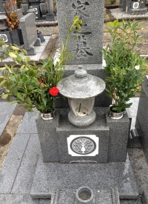 亡き母の月命日なのでお墓参りに行きました