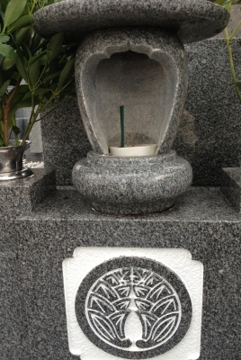 亡き母の月命日なのでお墓参りに行きました