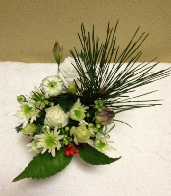 今晩宅配にて配送する生花アレンジメント・しめ縄飾り