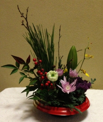 お正月の生花アレンジメントも店頭販売として発売中