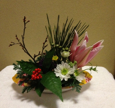 お正月の生花アレンジメントも店頭販売として発売中