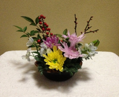お正月の生花アレンジメントも店頭販売として発売中