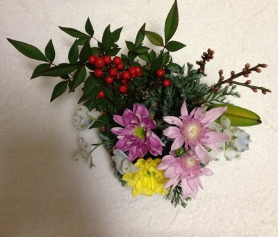 お正月の生花アレンジメントも店頭販売として発売中