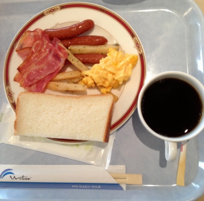 朝ご飯もしっかり食べて鹿児島市内の観光スタートでした