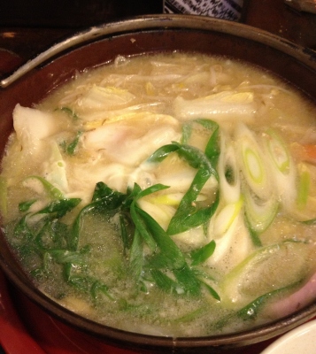鍋焼きうどん定食です、温かくて美味しかったです(#^.^#)