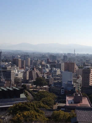 熊本城に行って親父と一緒に歩き回りました