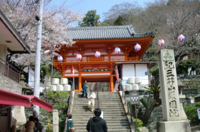 紀三井寺は、素晴らしい大きなお寺でした