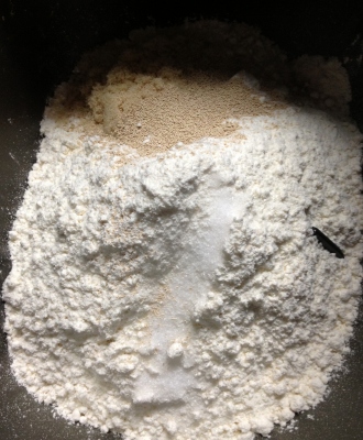 ポイントサイトで交換した七茸パンの素で食パン作りました