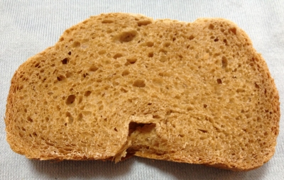 ポイントサイトで交換した七茸パンの素で食パン作りました