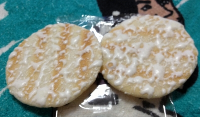 今日のおやつは「特濃 雪の宿」でした