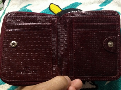 新しい財布を買いました