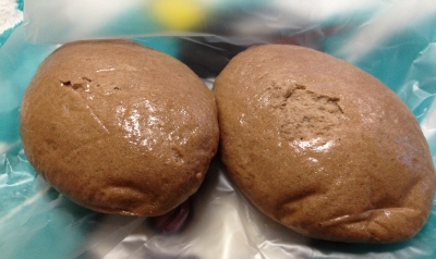 今日のおやつは「労研饅頭のココア」でした