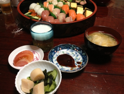 今日は親父の81歳のお誕生日、お寿司を食べて呑んでお祝いしました