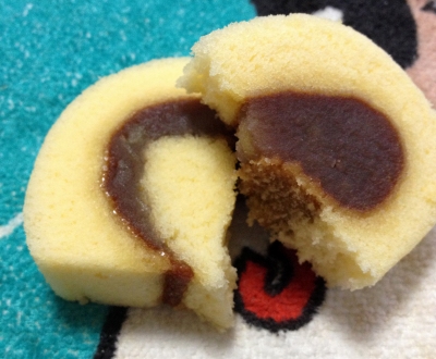 今日のおやつは「ハタダのタルト」でした