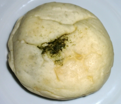 今日のおやつは「讃岐のあん餅雑煮風パン」でした