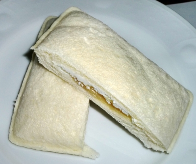 今日のおやつは「ネクター完熟バナナクリーム&ホイップ」