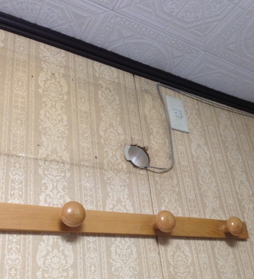 やっと夏が終わり始めた頃にエアコンが付きました