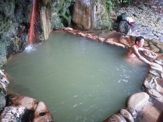 岩の湯3