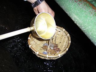 銭洗弁天3