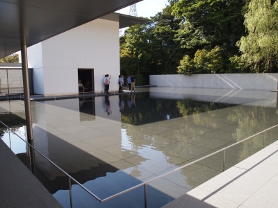 鈴木大拙館 水鏡の庭